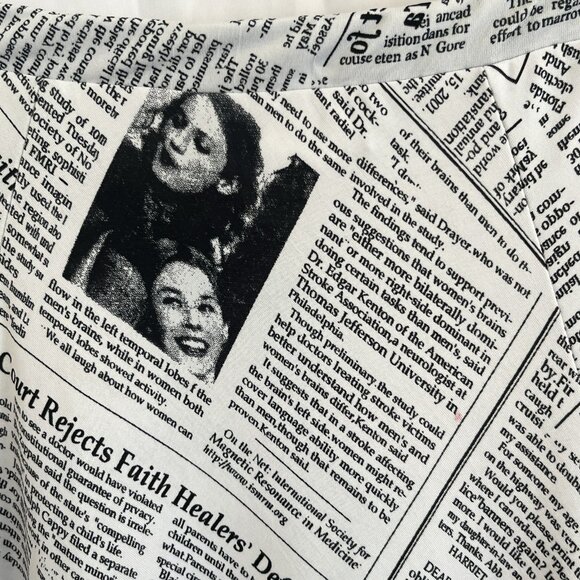 Vintage 90s Black and White Newsprint Midi Skirt Sharkbite Hem Artsy Large USA - Picture 15 of 16